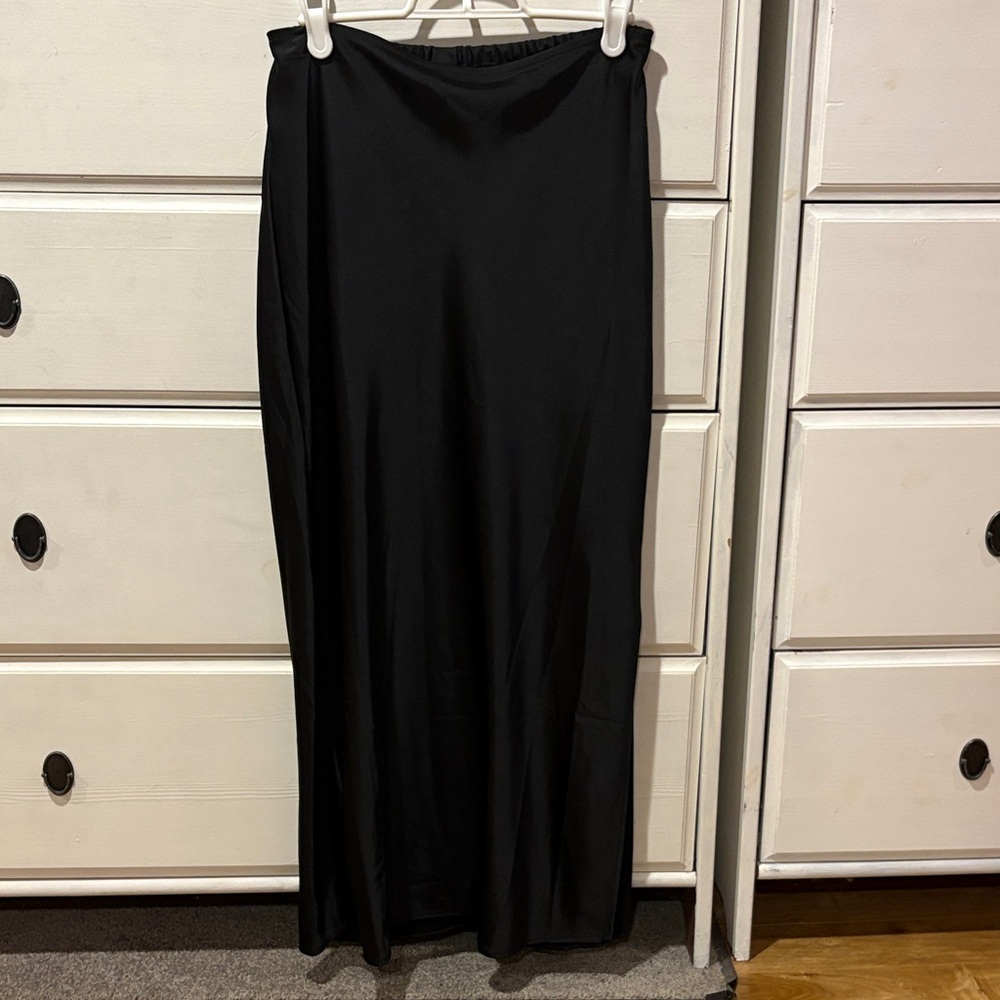 Old Navy Classic Black Maxi Skirt